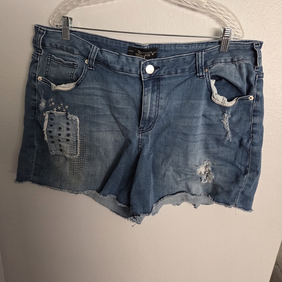 Venezia Light Blue Distressed Jean Shorts - Picture 1 of 4